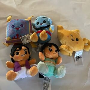 Bundle of 5 Aladdin aka “TREASURE” DCL Theme 🚢Complete Set Wishables.